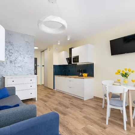 Modern In & By Renters Apartament